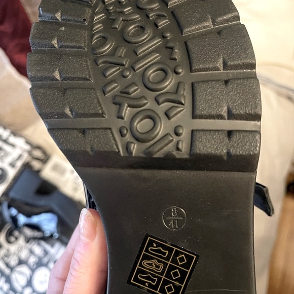 KOI Sai Mary Jane heels, glossy black, women’s 8 / 41. - Picture 6 of 9